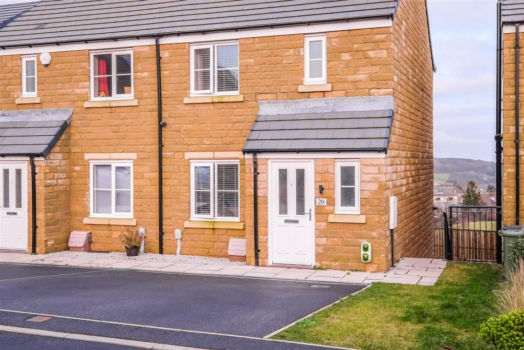 Weatherhill Rise, Lindley, Huddersfield, HD3 3 bed semidetached house