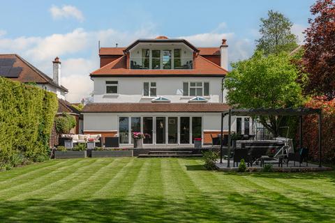 103 Higher Drive, Banstead, SM7 1PS