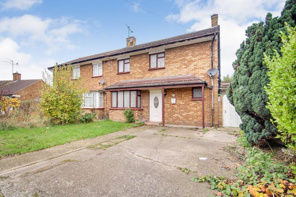 Mulberry Crescent, West Drayton UB7 3 bed semidetached house for sale £500,000