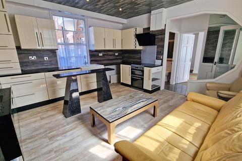 15a Aldergate, Tamworth, B79 7DL