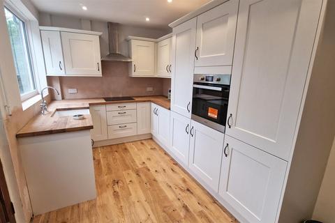 122 Coleshill Road, Atherstone, CV9 2AF