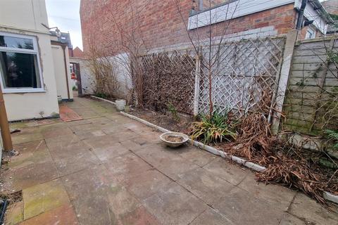 122 Coleshill Road, Atherstone, CV9 2AF