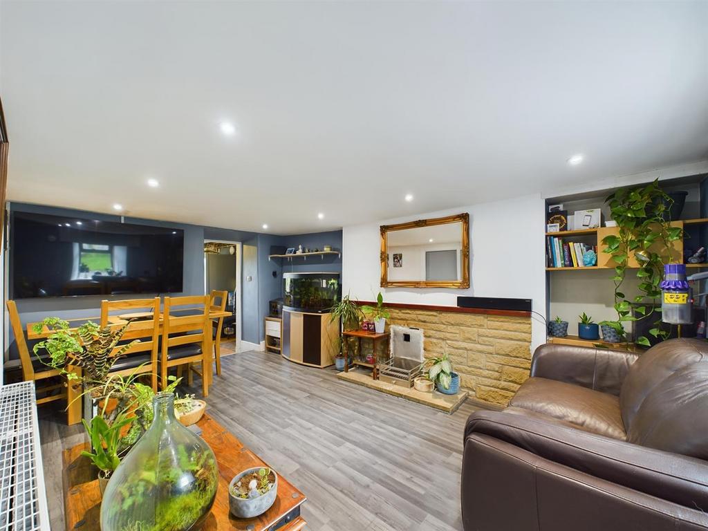 Scott Street, Burrelton PH13 2 bed cottage for sale £158,500