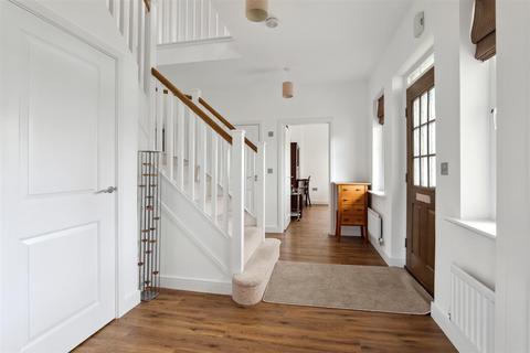 24 Graemeslea View, Aberuthven, Auchterarder, PH3 1FG