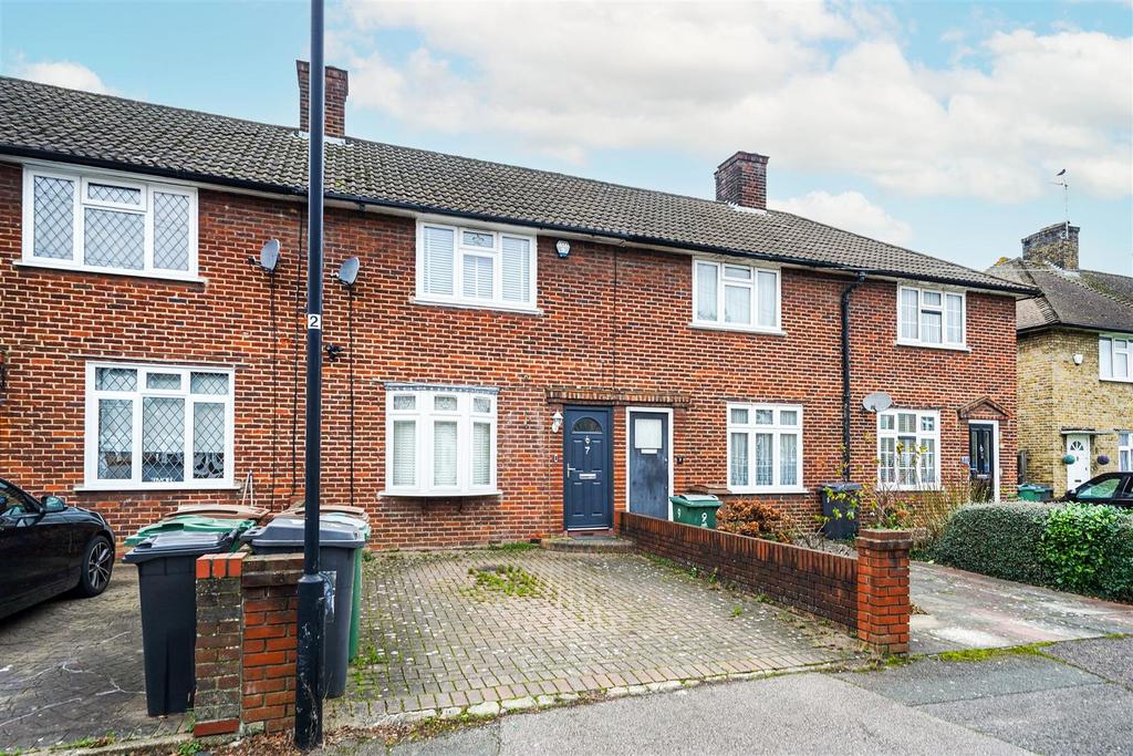 Arbor Road, Chingford 2 bed terraced house for sale £450,000