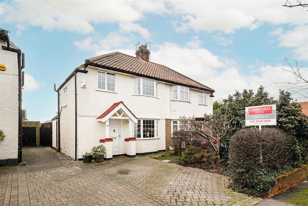 Maida Avenue, North Chingford 3 bed semidetached house for sale £525,000