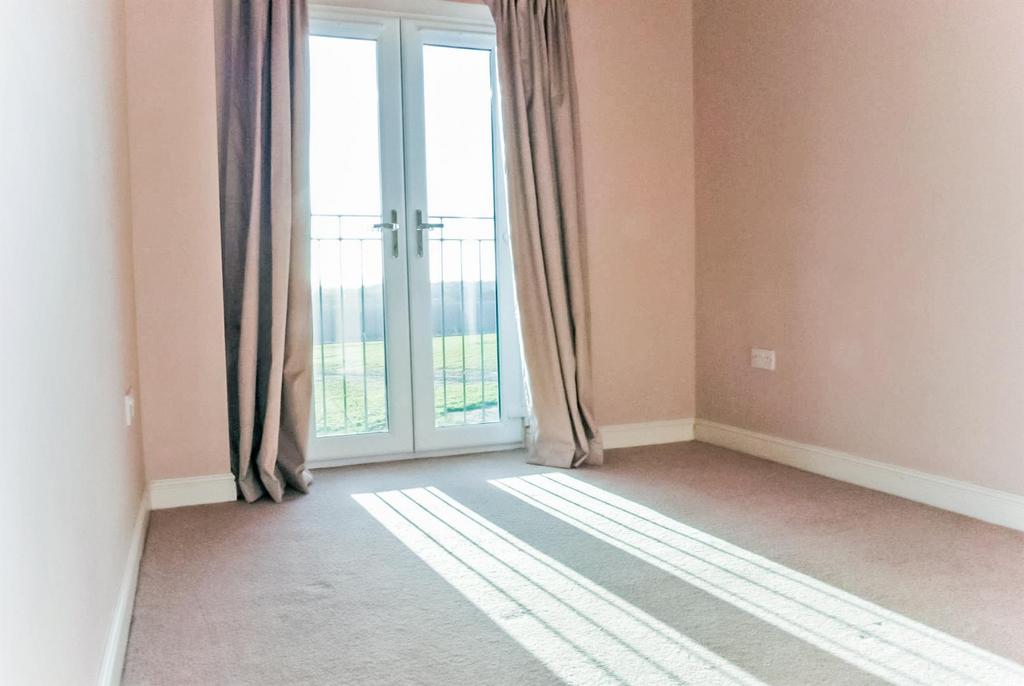 Bedroom 1.JPG