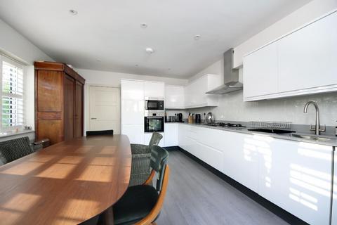3a Chilton Avenue, London, W5 4RU