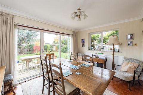 12 Wheathampstead Road, Harpenden, AL5 1ND