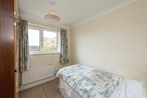 12 Wheathampstead Road, Harpenden, AL5 1ND