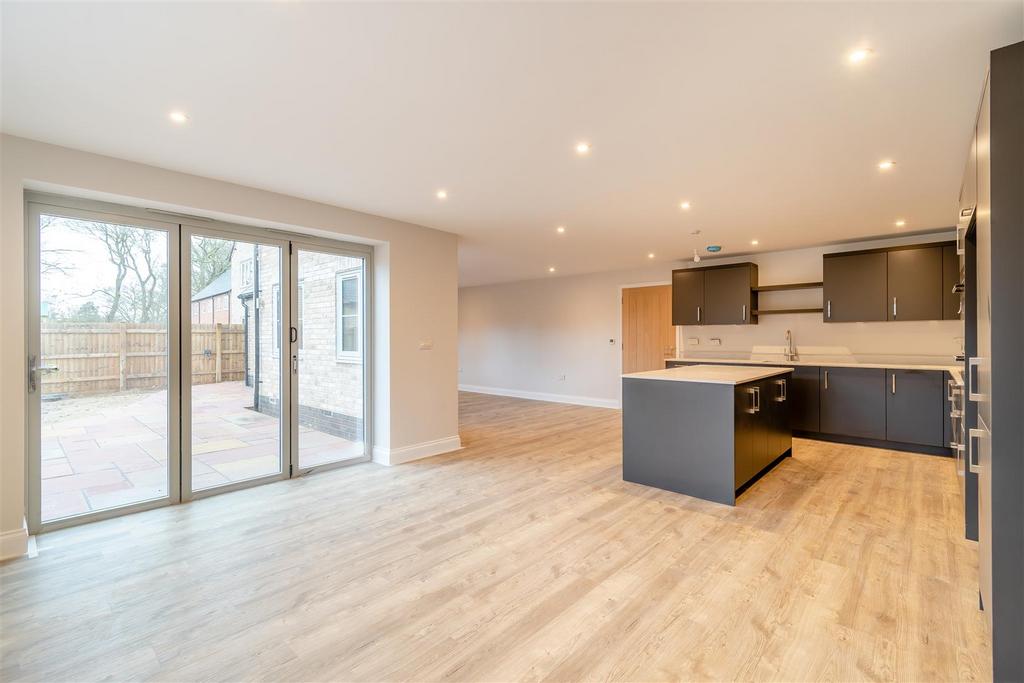 Kirby Road, Gretton, Northamptonshire 5 bed detached house for sale £