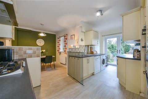 32 Evingar Road, Whitchurch, RG28 7EY