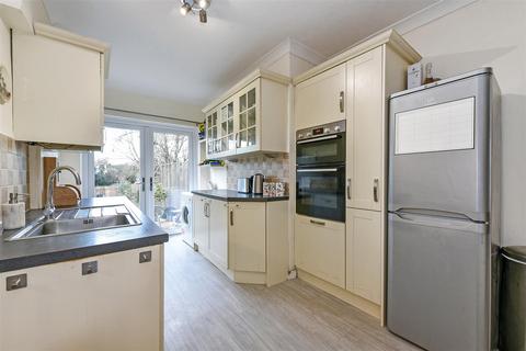 32 Evingar Road, Whitchurch, RG28 7EY