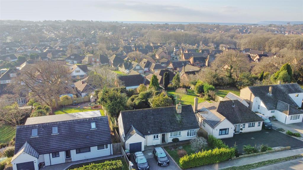 Wealden Way, BexhillOnSea 3 bed detached bungalow for sale £565,000