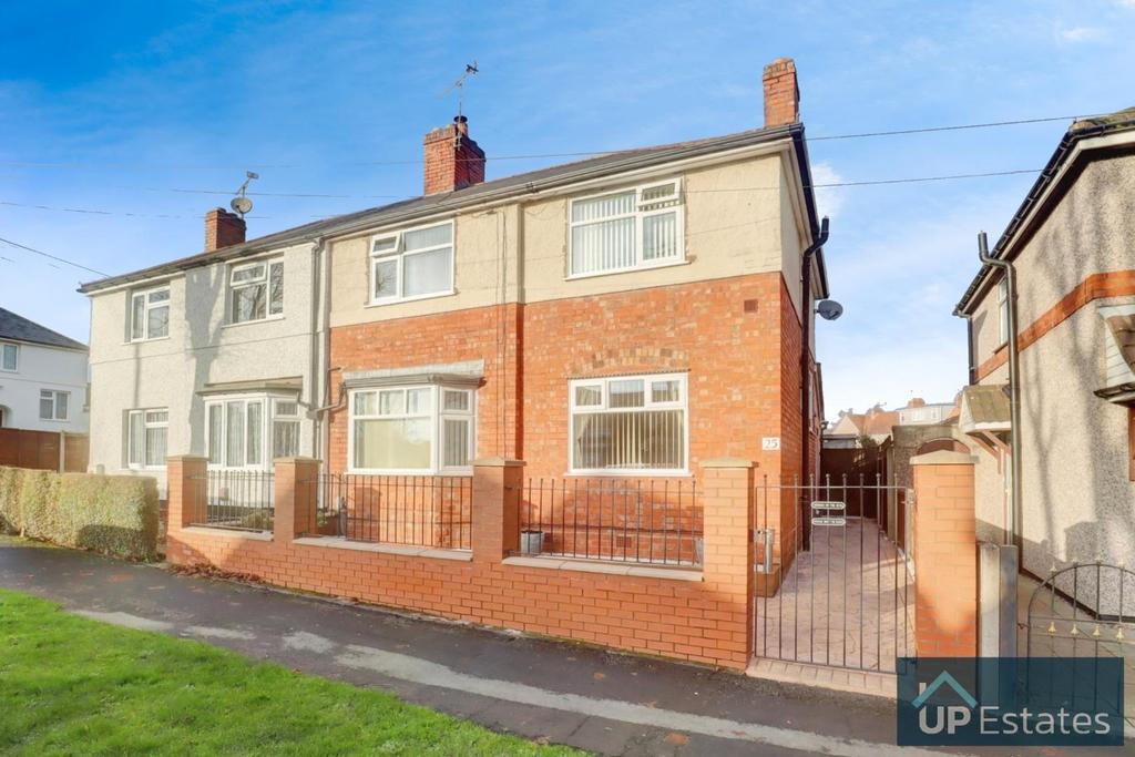 St. Pauls Road, Stockingford, Nuneaton 3 bed semidetached house for