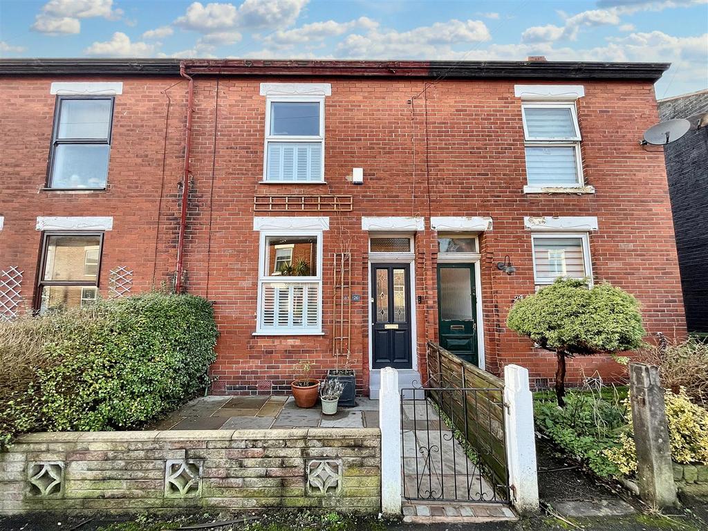 Waverley Road, Sale 2 bed terraced house for sale £325,000