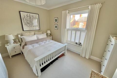 2 bedroom terraced house for sale, Waverley Road, Sale