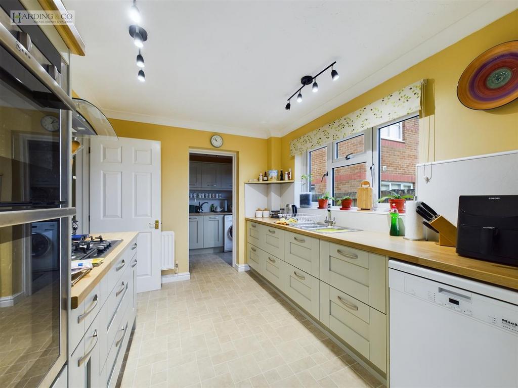 Kitchen .5.jpg