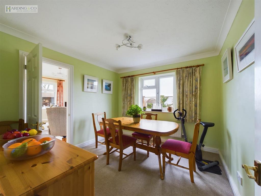 Dining Room .2.jpg