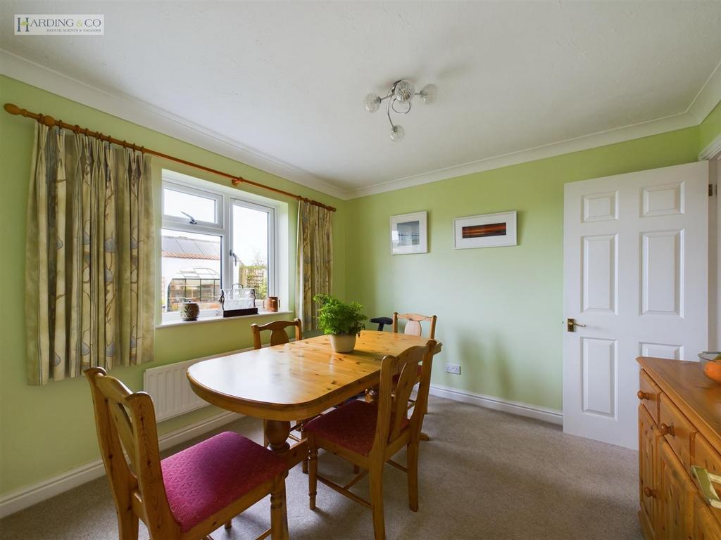 Dining Room .1.jpg