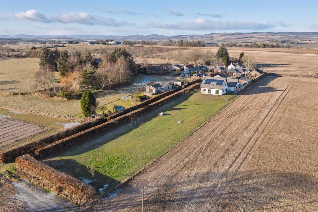 POSSIBLE Beachfield Longleys Meigle Blairgowrie PH