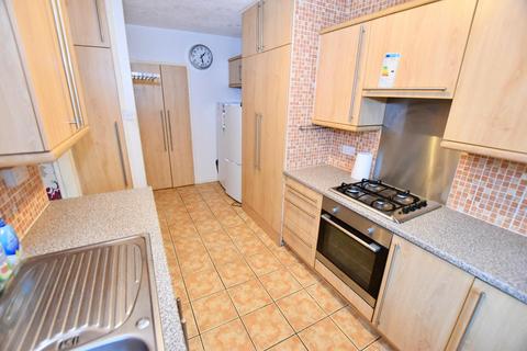84 Barnfield Avenue, Allesley, Coventry, CV5 9FX