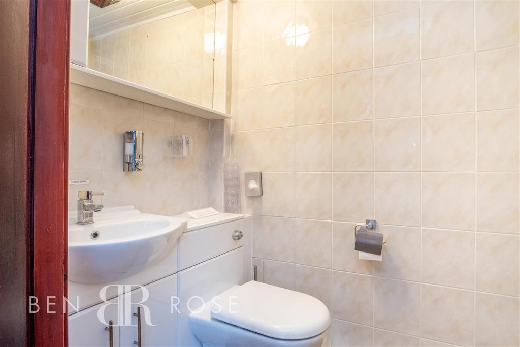 Ensuite
