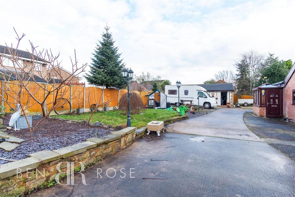 Garden/Rear Carpark