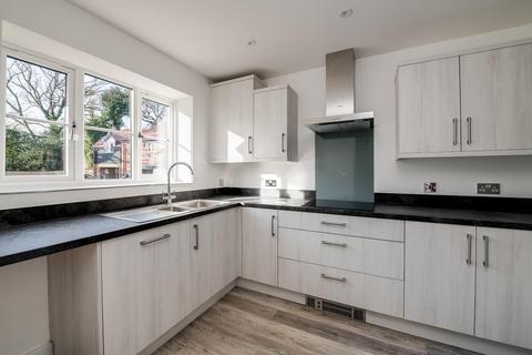 4 bedroom semi-detached house for sale, Grange Road, Netley Abbey, Southampton