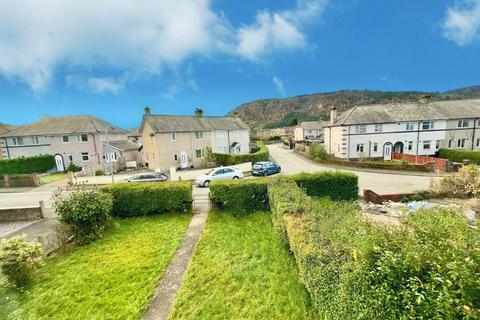 2 bedroom house for sale - Cae Person, Llanrwst