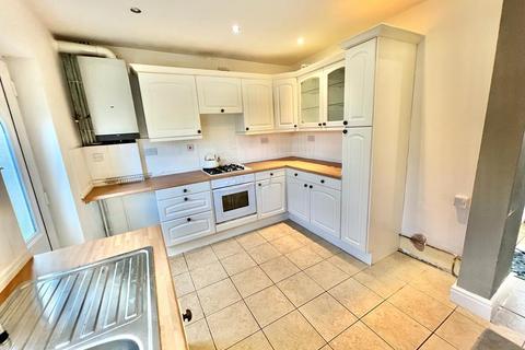 2 bedroom house for sale, Cae Person, Llanrwst