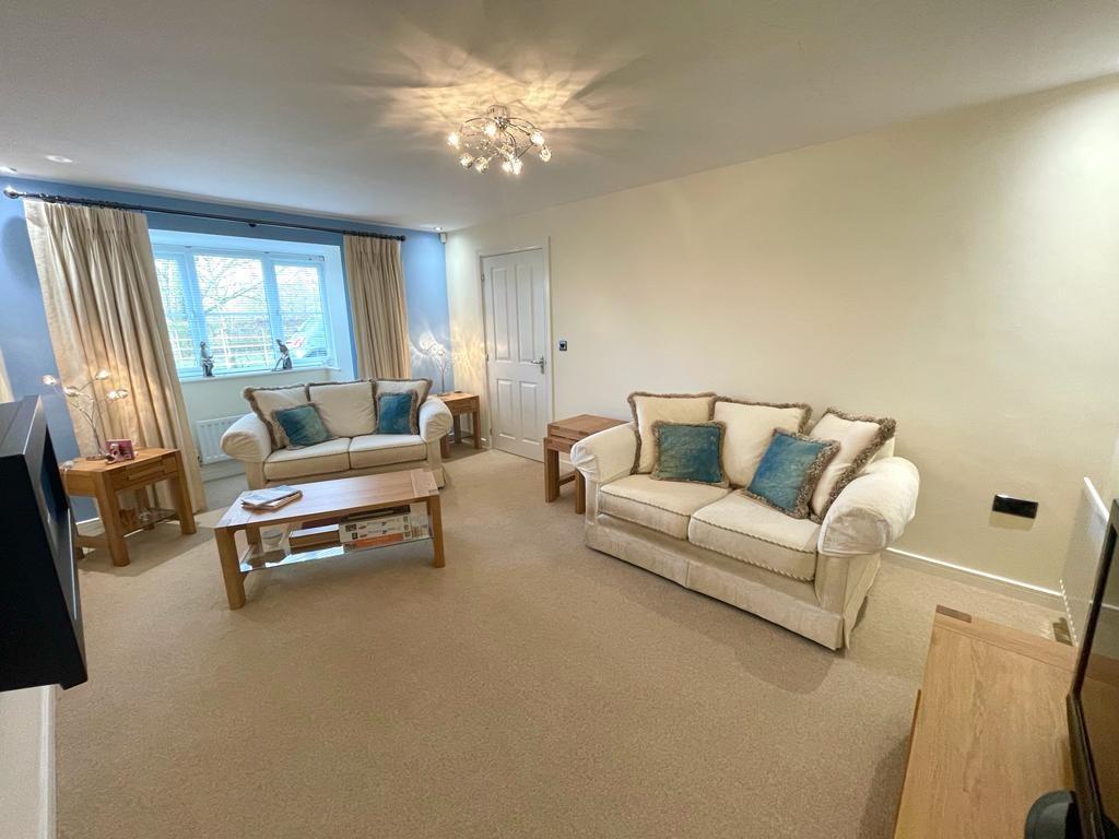 Heron Way, Sandbach 3 bed detached house for sale £325,000