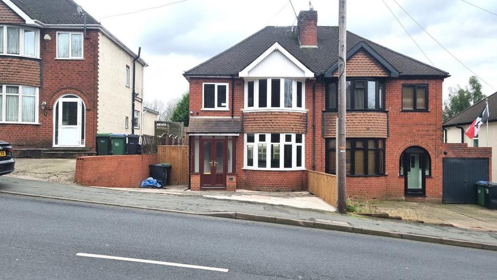 Powke Lane, West Midlands 3 bed semidetached house £995 pcm (£230 pw)