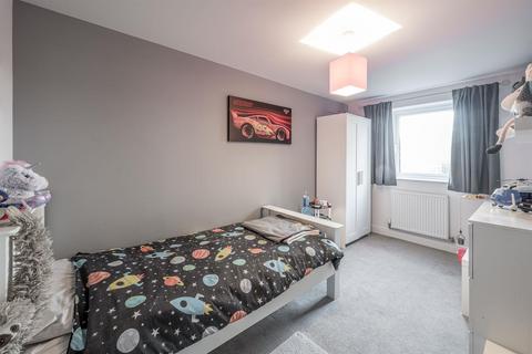 41 Argyle Close, Stourbridge, DY8 4XT