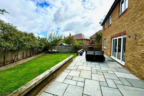 4 bedroom detached house for sale, Morgans Road, Calne