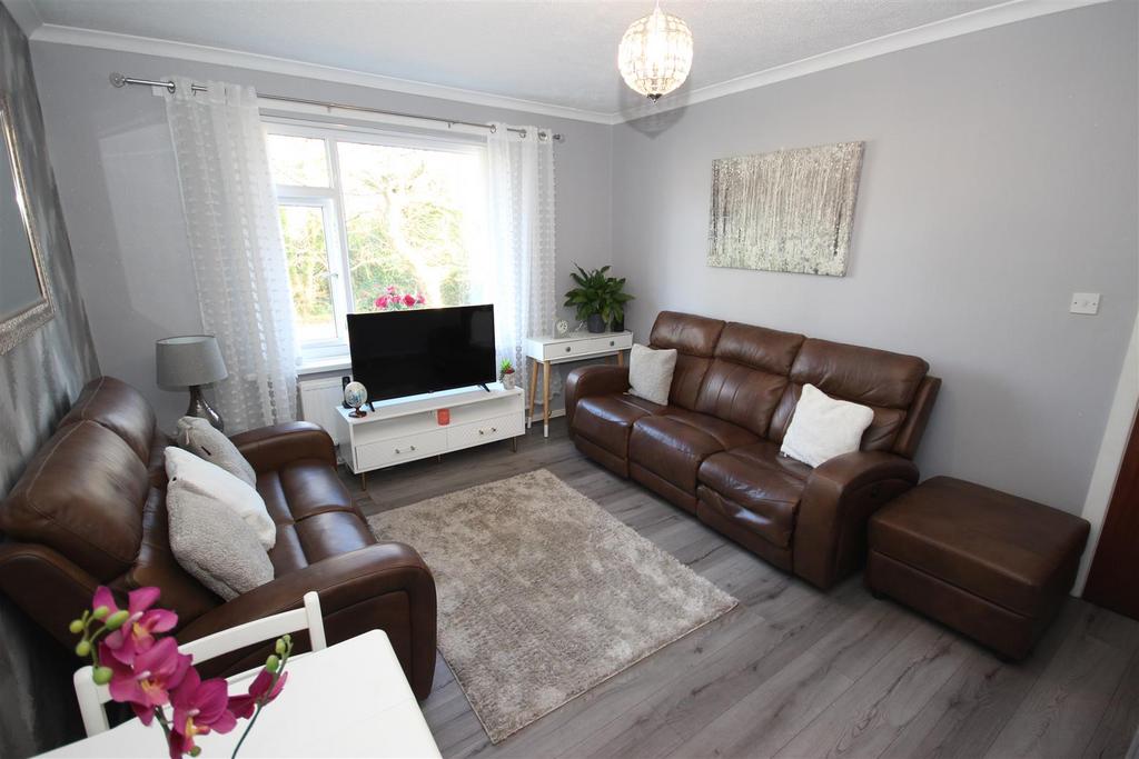 BlaenYCoed, Rhiwbina, Cardiff 2 bed for sale £195,000