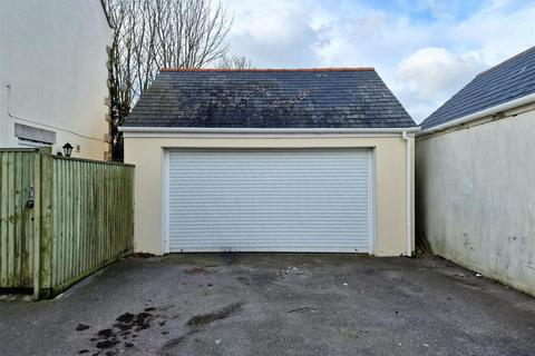 16 Fancys Close, Portland, DT5 2AJ