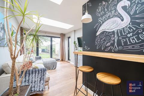 103 Newtown, Trowbridge, BA14 0BB