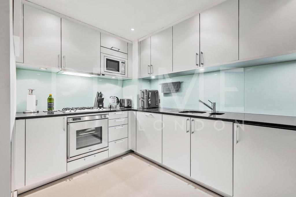Kitchen1 (5).jpg