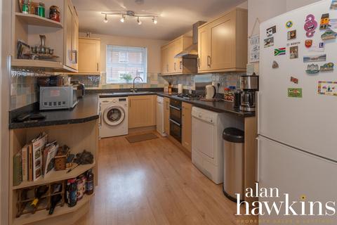 16 Daisy Brook, Wootton Bassett, Swindon, SN4 7FF