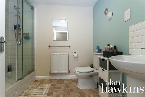16 Daisy Brook, Wootton Bassett, Swindon, SN4 7FF