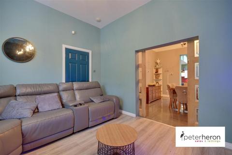 5 bedroom end of terrace house for sale, The Knoll, Off Chester Road, Sunderland