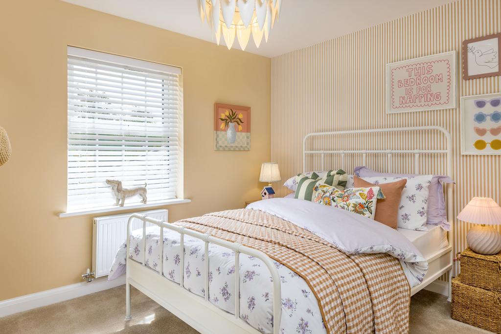 Bed 3 avondale