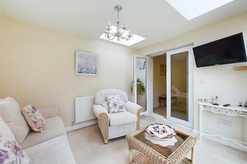 16 Bentley Close, Quedgeley, Gloucester, GL2 4SH