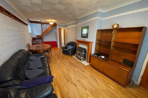 4 bedroom detached house for sale, Cefn Road, Glais, Swansea. SA7 9EZ