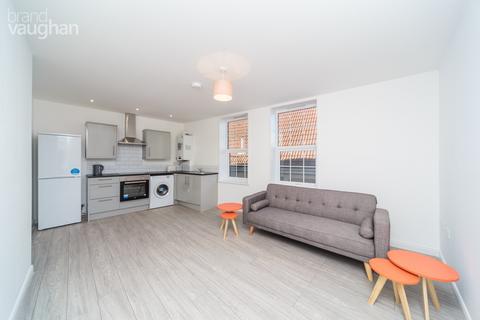 3 bedroom flat to rent, Brighton, Brighton BN2