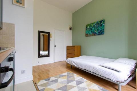 undefined, West Cromwell Road, Earls Court, London SW5