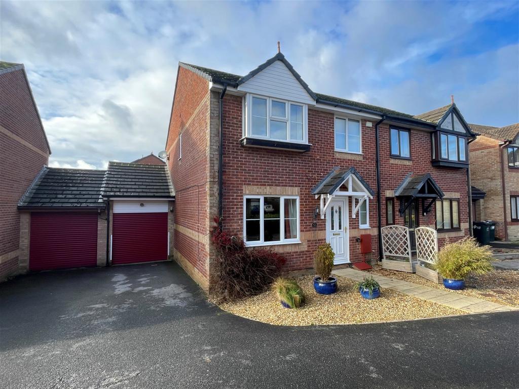 Long Barton, Kingsteignton 4 bed semidetached house for sale £340,000