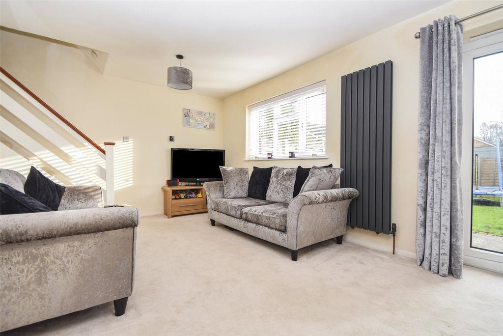 Yateley, Hampshire GU46 3 bed terraced house for sale £375,000