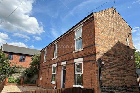 2 bedroom flat to rent, Whittier Road, Nottingham